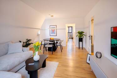 とても美しくしつらえられた アティック・フラット（屋根裏） 場所： Isarvorstadt