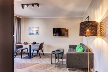 美しくしつらえられた マンション 場所： Giesing