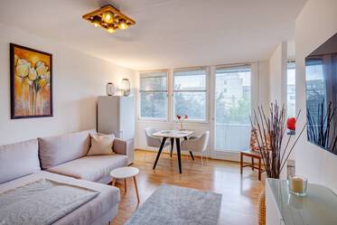 家具付 マンション 場所： Schwabing