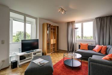 美しくしつらえられた マンション 場所： Schwabing