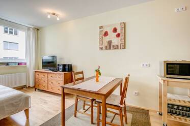 とても美しいインテリア アパルトマン 場所： Isarvorstadt