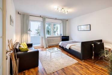 Glockenbachviertel：バルコニー付き1ルームアパートメント