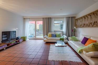 美しくしつらえられた メゾネット・マンション（複数階にわたるマンション） 場所： Pasing