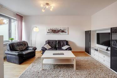 美しくしつらえられた マンション 場所： Unterhaching