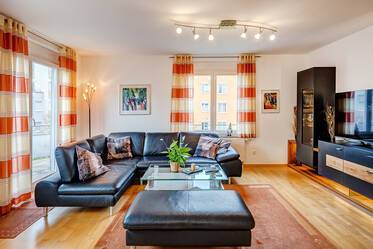 Wi-Fi完備のモダンなアパートメントと駐車場