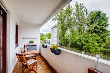 魅力的にしつらえられた マンション 場所： Laim