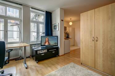 美しくしつらえられた マンション 場所： Schwabing