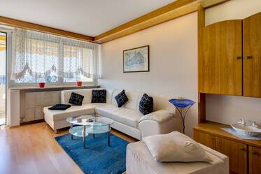 Laim：設備完備の3部屋アパート（バルコニー付き）