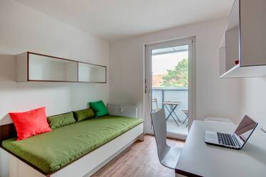 U-Bahn Milbertshofen 駅近くのバルコニー付きモダンなアパートメント