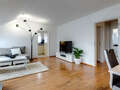 アティック・フラット（屋根裏） München Trudering 03 リビングルーム 10283