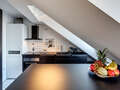 アティック・フラット（屋根裏） München Schwabing-Nord (zw. Belgrad- & Leopoldstraße) 01 キッチン 10759