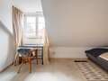 アティック・フラット（屋根裏） München Nymphenburg 02 2.　寝室 12497