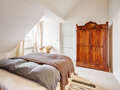 アティック・フラット（屋根裏） München Nymphenburg 03 1. 寝室 12497