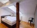 アティック・フラット（屋根裏） München Glockenbachviertel 01 2.　寝室 12963