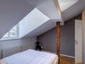 アティック・フラット（屋根裏） München Glockenbachviertel 03 2.　寝室 12963