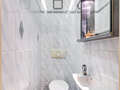 複層－回廊住宅 Unterföhring 01 ゲスト用 WC 13159
