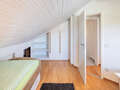 セミ・デタッチド・ハウス（一戸建てを二つに分けた家屋） Pullach im Isartal 03 3.　寝室 14381