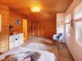 セミ・デタッチド・ハウス（一戸建てを二つに分けた家屋） Rottach-Egern 03 3.　寝室 14616