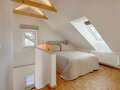 アティック・フラット（屋根裏） München Forstenried 01 スリーピングアリア 14733