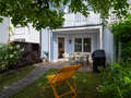 "タウン・ハウス/ローハウスのミドルハウス（外壁を共有した家の並びの両角以外のハウス） " München Untergiesing 02 庭 14900