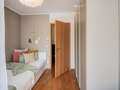 セミ・デタッチド・ハウス（一戸建てを二つに分けた家屋） Inning am Ammersee 03 3.　寝室 14905
