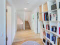 セミ・デタッチド・ハウス（一戸建てを二つに分けた家屋） Herrsching am Ammersee 03 玄関入り口 14978