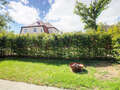 セミ・デタッチド・ハウス（一戸建てを二つに分けた家屋） Herrsching am Ammersee 01 庭 14978