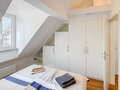 アティック・フラット（屋根裏） München Schwabing 02 寝室 5576