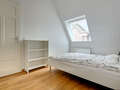 アティック・フラット（屋根裏） München Neuhausen 02 寝室 7084