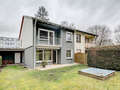 セミ・デタッチド・ハウス（一戸建てを二つに分けた家屋） München Solln 01 庭 8480