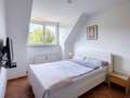 アティック・フラット（屋根裏） München Trudering 01 寝室 9072