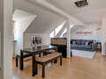 アティック・フラット（屋根裏） München Haidhausen 01 リビングルーム 9579