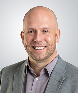 アレクサンダー ・タム